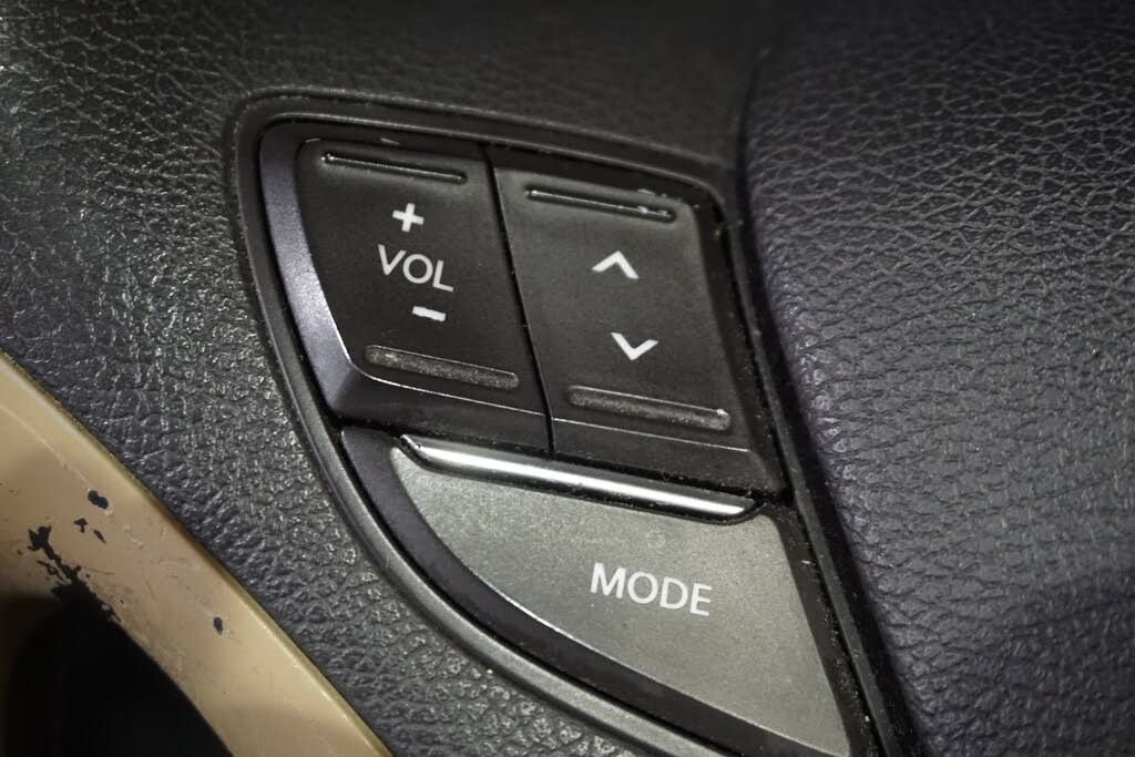 Used 2011 Hyundai Sonata Limited FWD image 13