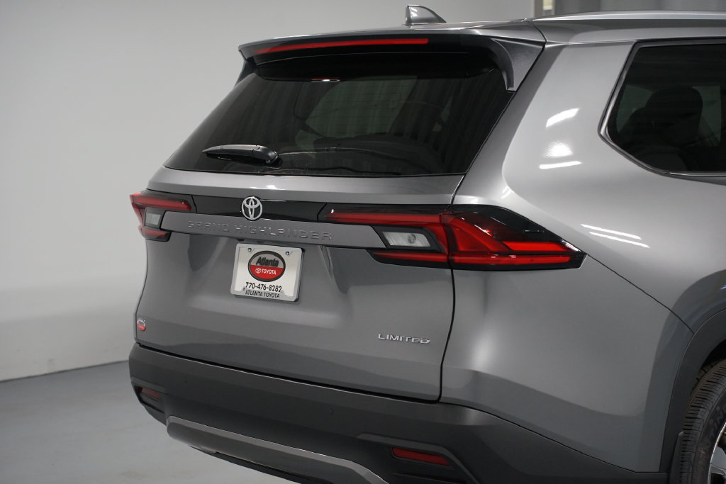 New 2026 Toyota Grand Highlander FWD image 9