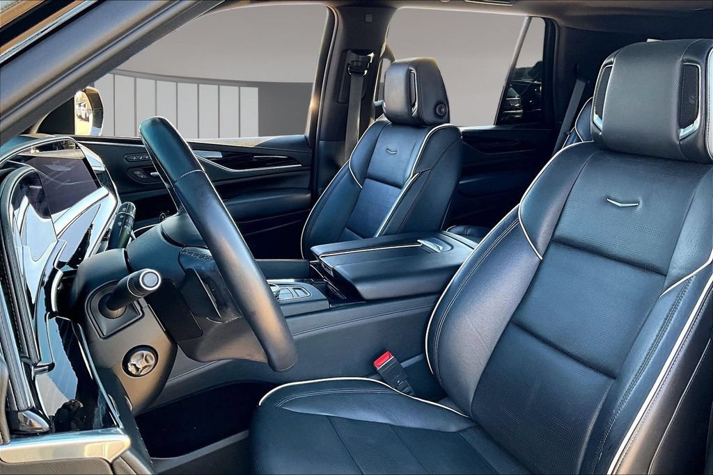 Used 2022 Cadillac Escalade Sport w/ Touring Package AWD/4WD image 27