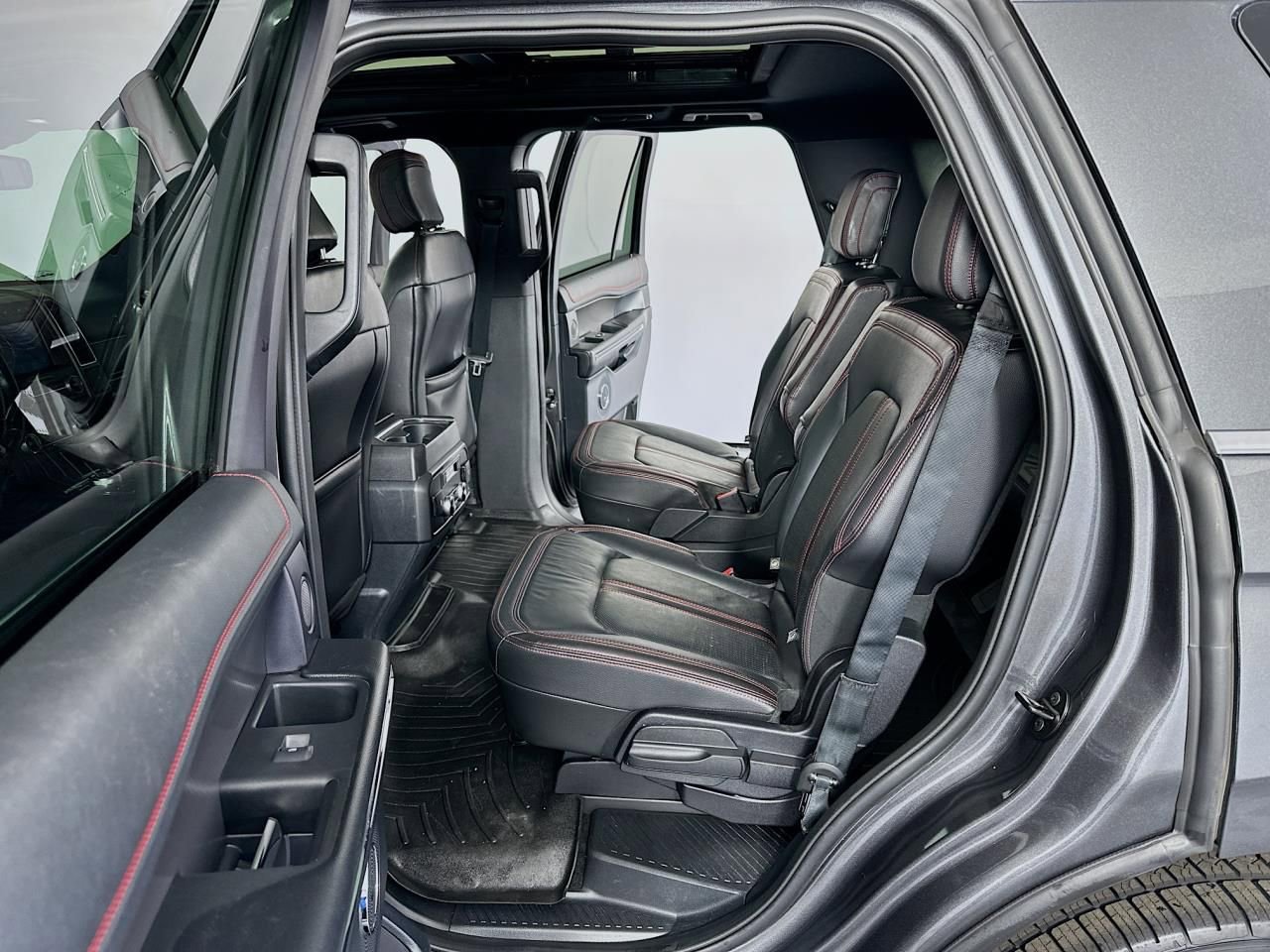 Used 2020 Ford Expedition Limited w/ Equipment Group 303A image 33