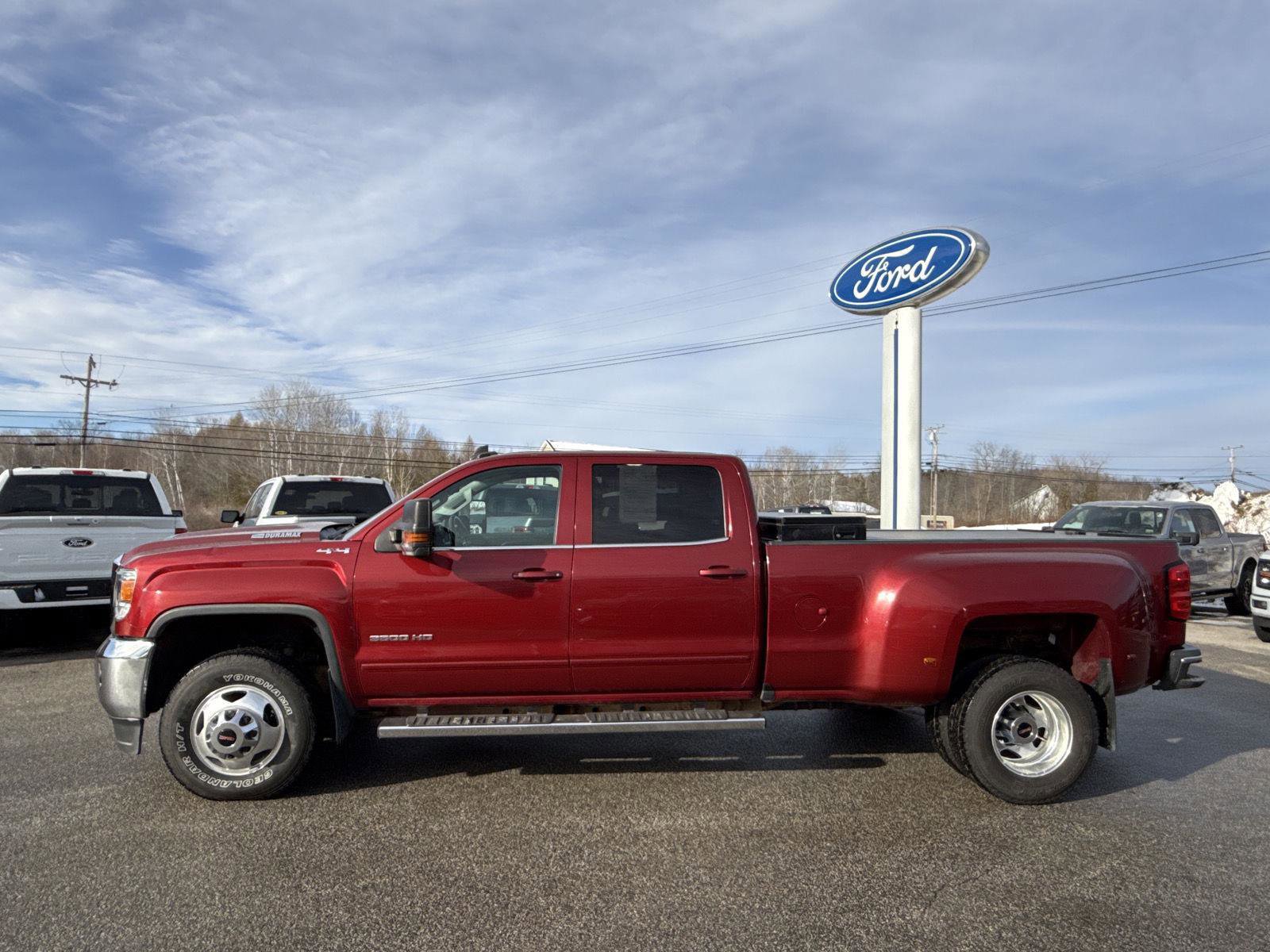 Used 2018 GMC Sierra 3500 SLE w/ SLE Preferred Package image 5