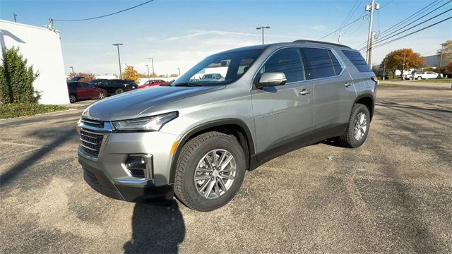 Used 2023 Chevrolet Traverse LT image 4