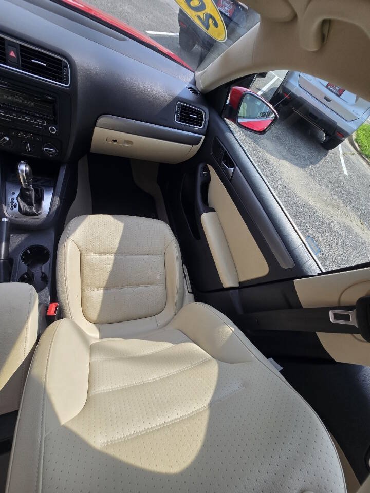 Used 2014 Volkswagen Jetta TDI FWD image 12