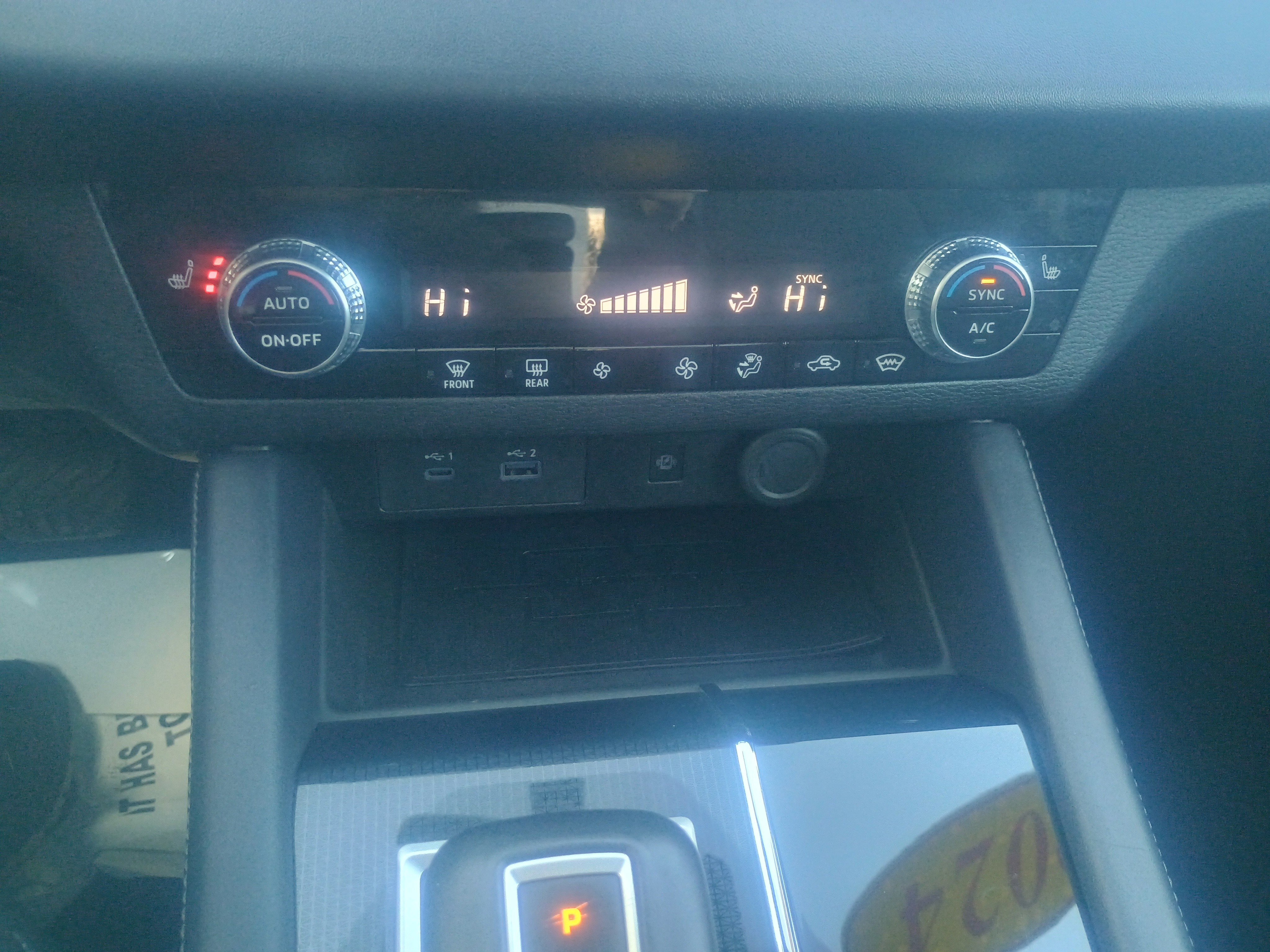 Used 2024 Mitsubishi Outlander SE image 25