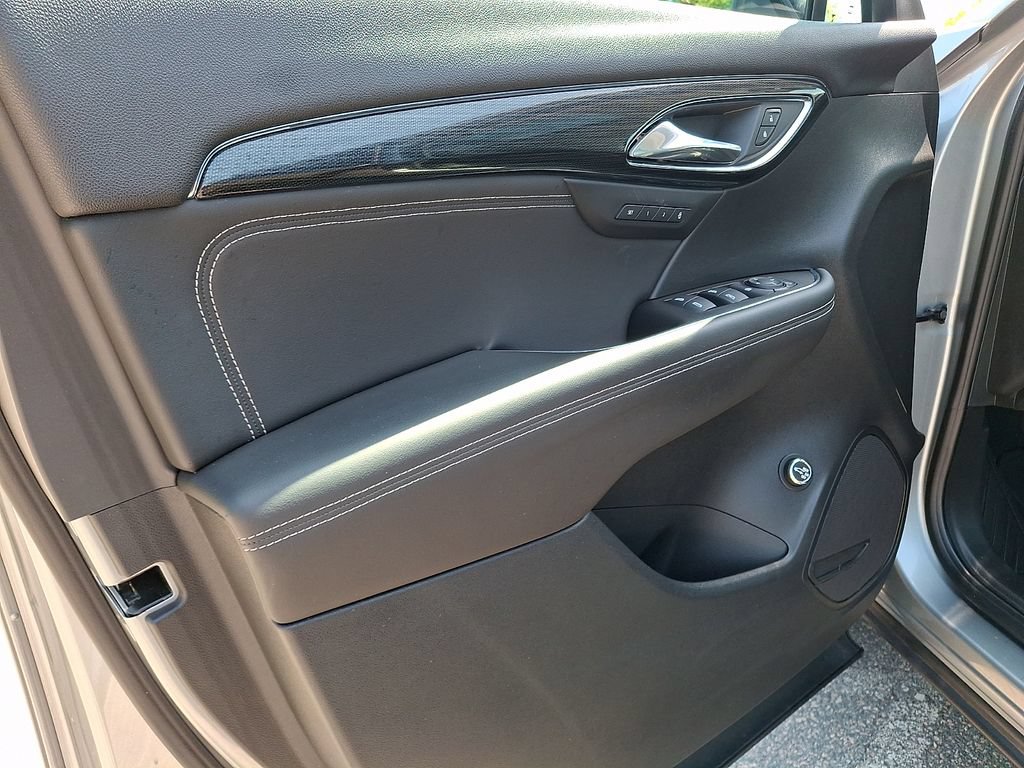 Used 2023 Buick Envision Essence w/ Sport Touring Package AWD/4WD image 14