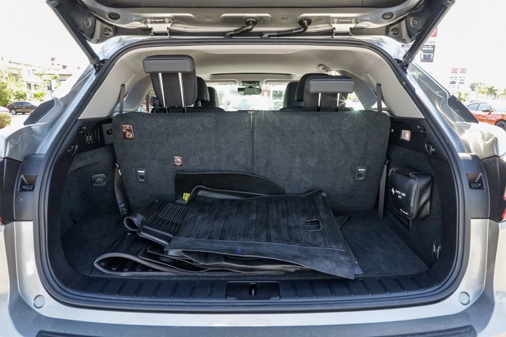 Used 2020 Lexus RX 350L FWD w/ Premium Package image 21