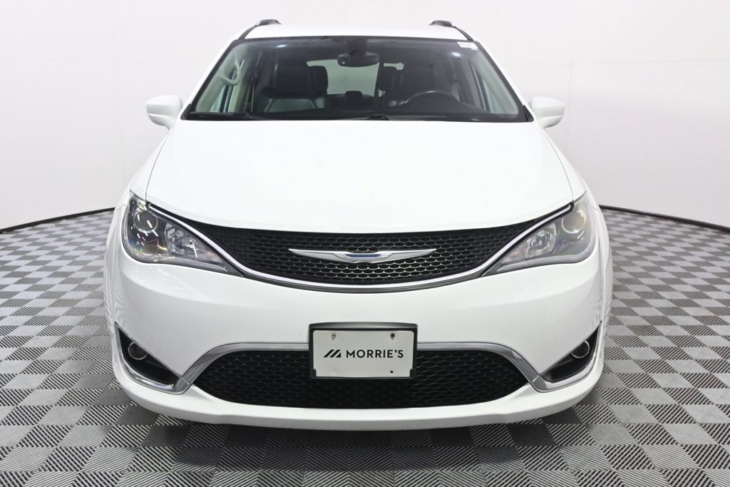 Used 2017 Chrysler Pacifica Touring-L Plus FWD image 10