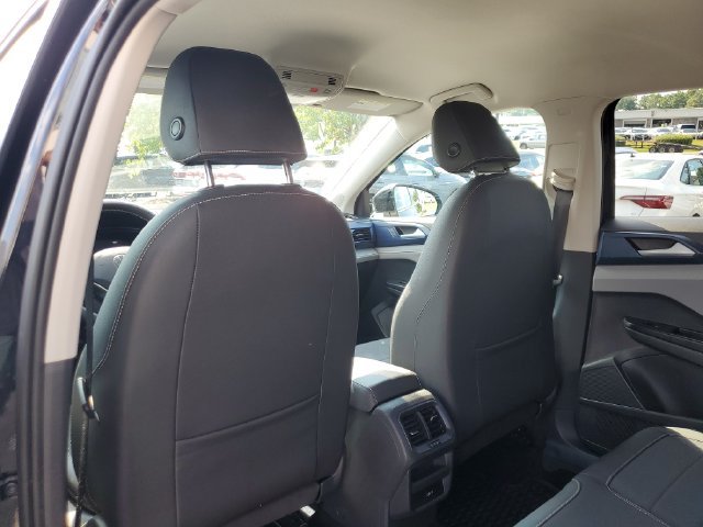 Certified 2024 Volkswagen Taos SE FWD image 17