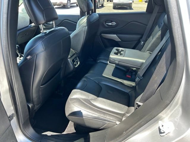 Used 2017 Jeep Cherokee High Altitude AWD/4WD image 10