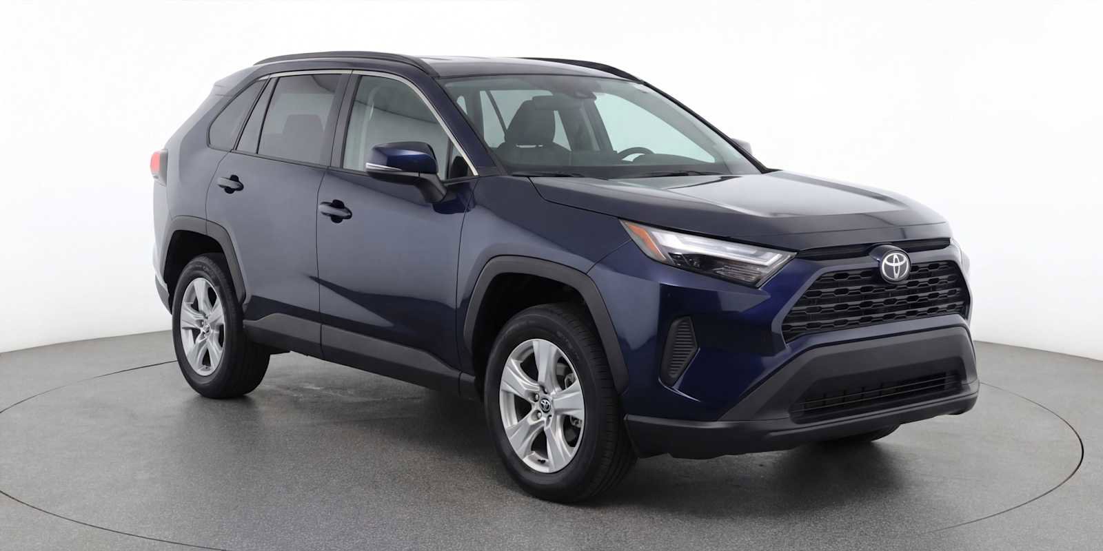 Used 2024 Toyota RAV4 XLE image 3