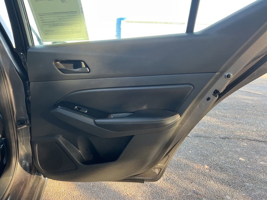 Used 2023 Nissan Altima 2.5 SV image 13