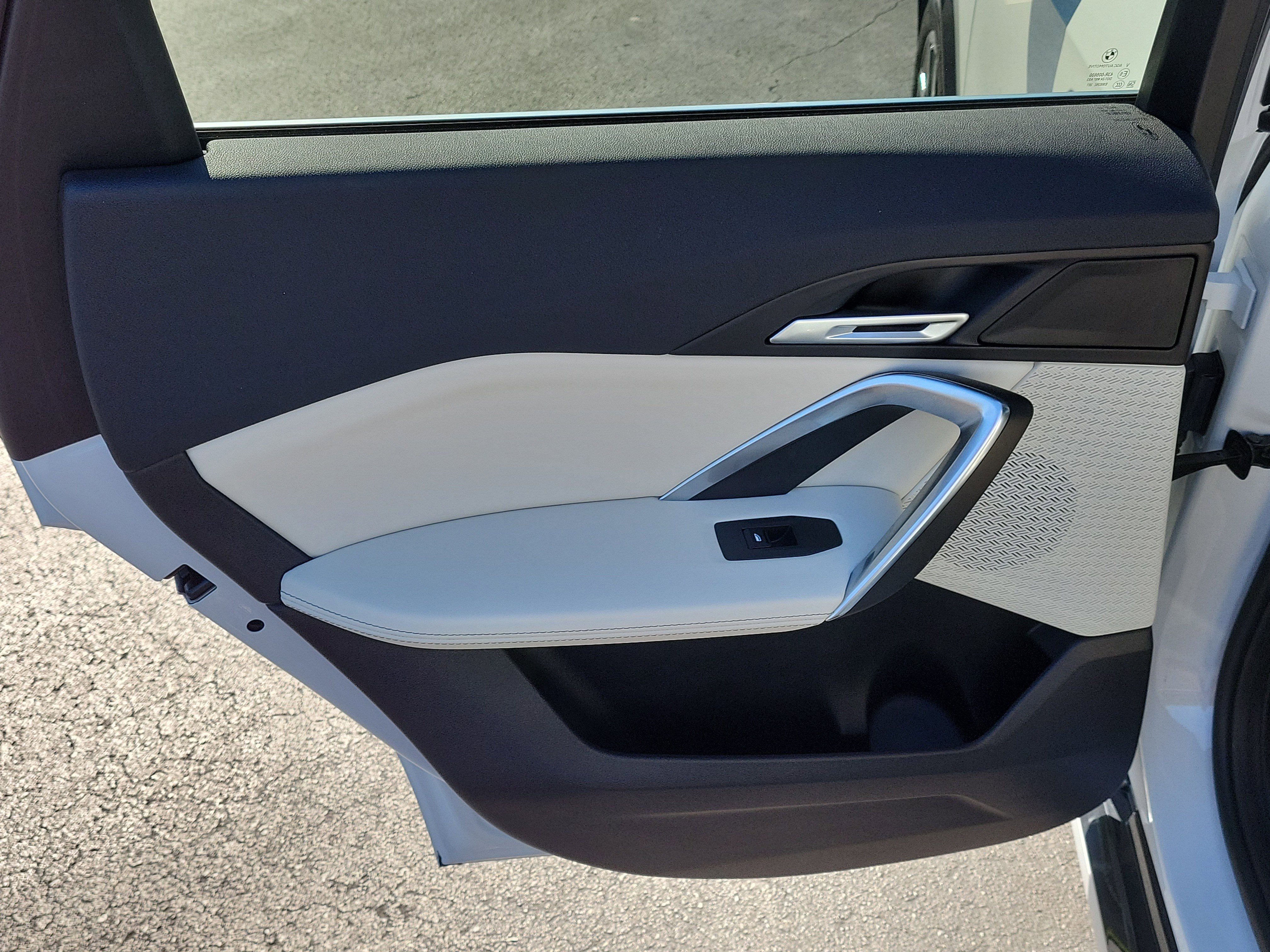 Used 2026 BMW X1 xDrive28i w/ Technology Package image 10