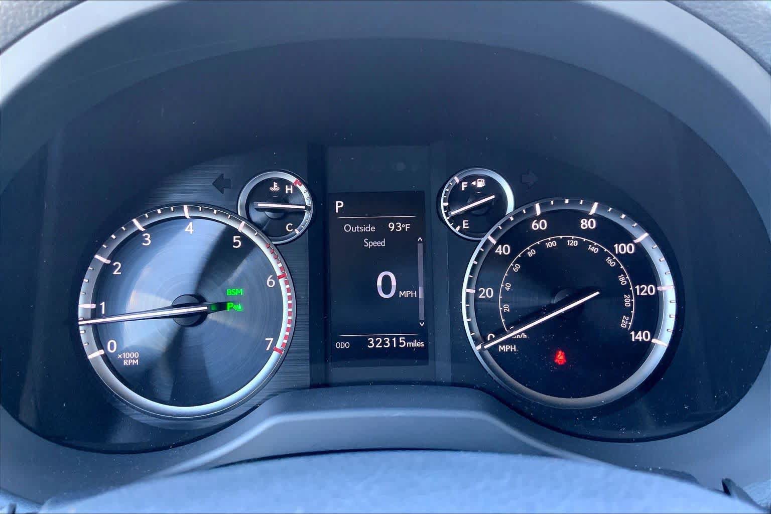 Used 2023 Lexus GX 460 Premium w/ Premium Package AWD/4WD image 26