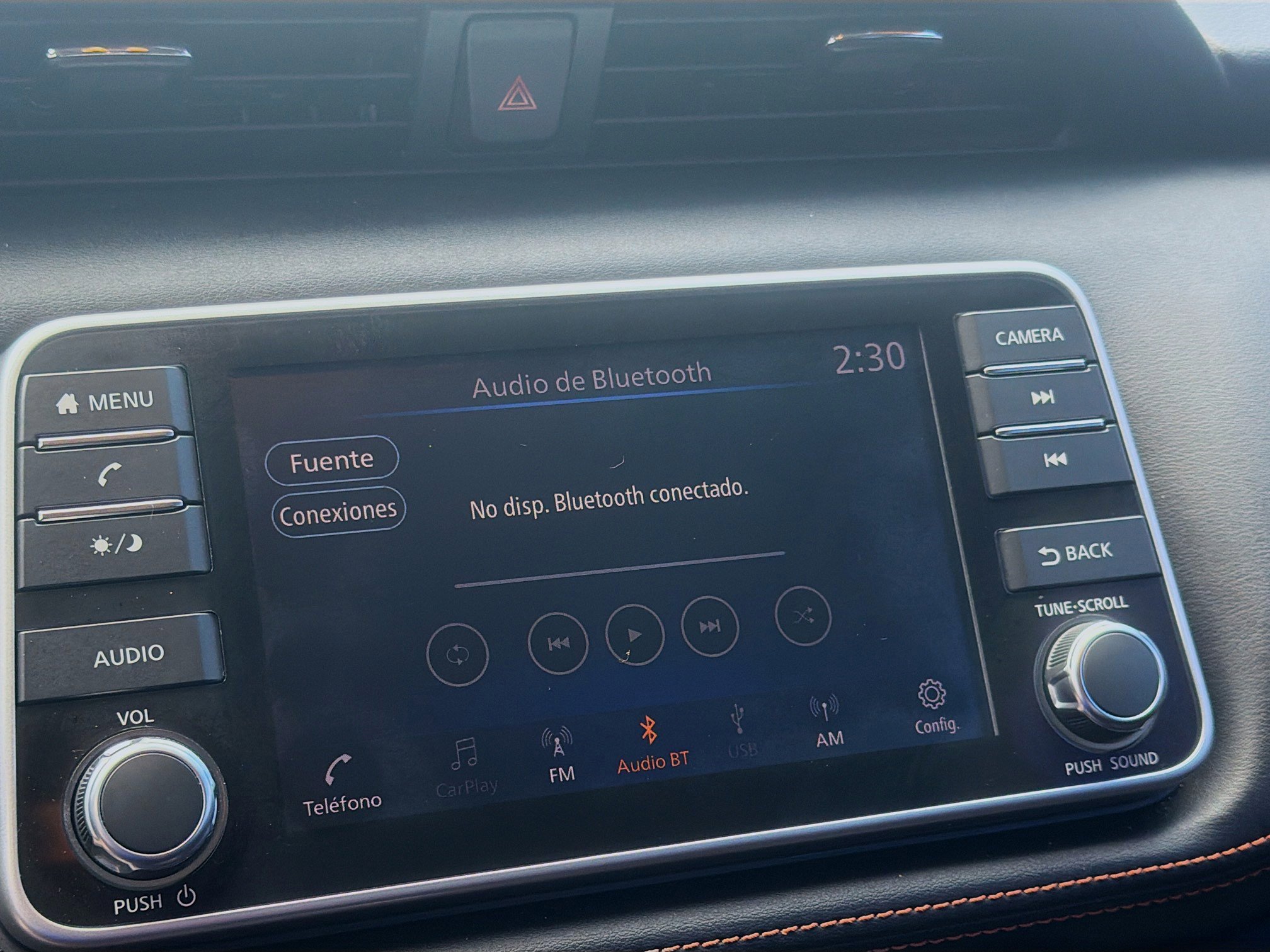 Used 2020 Nissan Kicks SR image 12