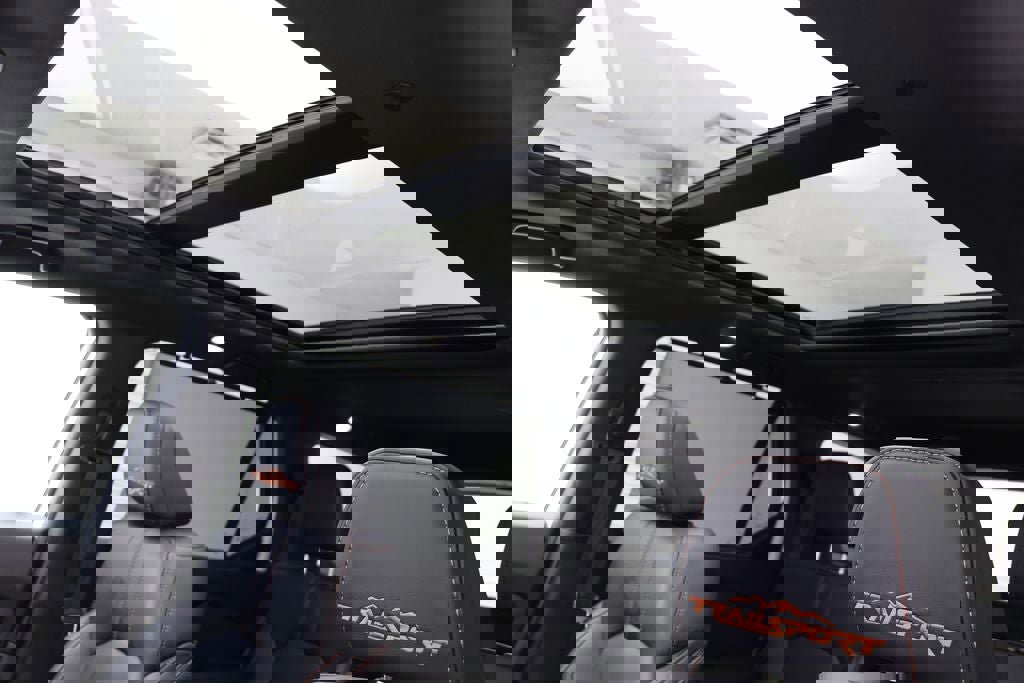 Used 2024 Honda Pilot TrailSport image 21