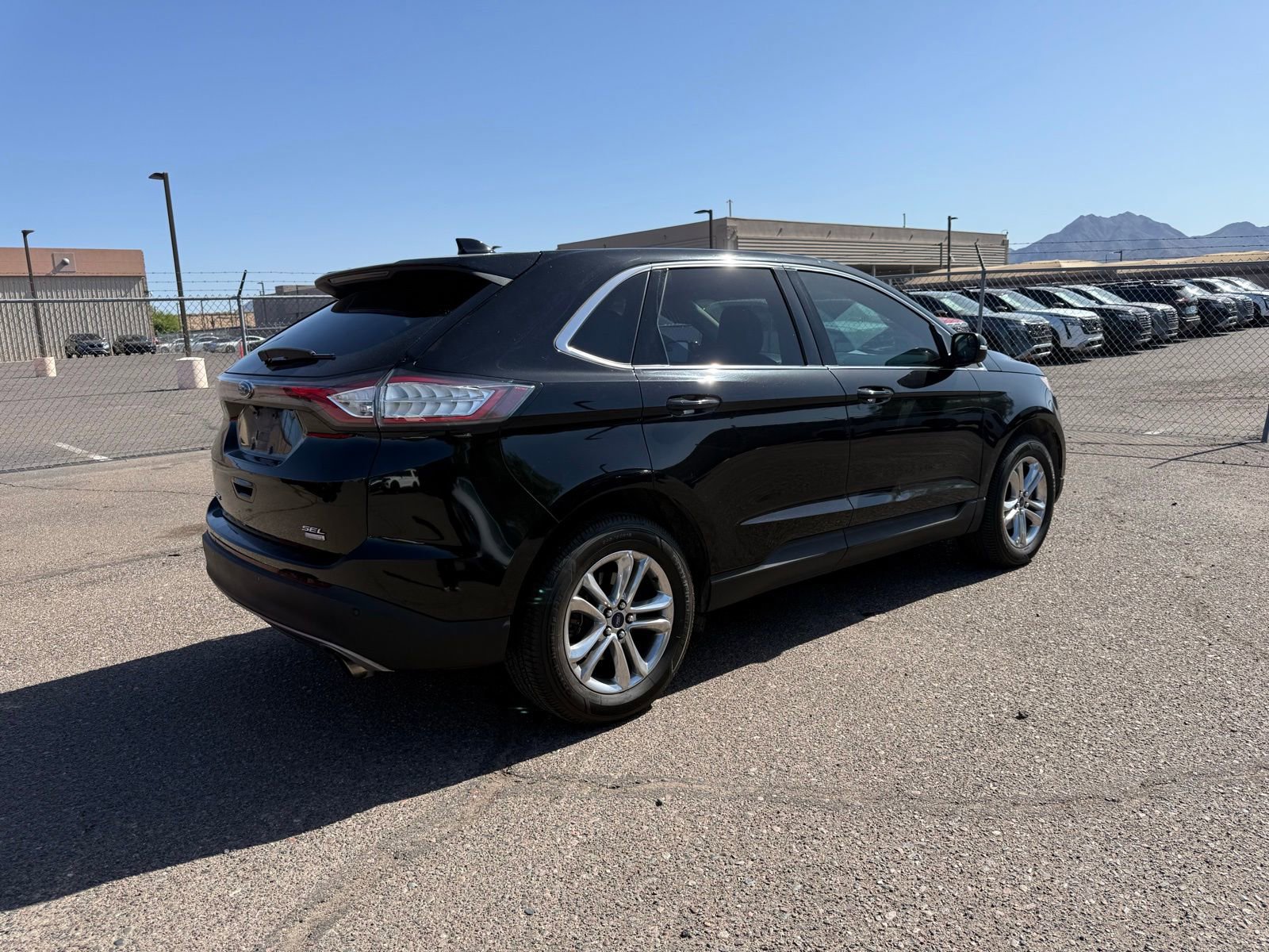 Used 2018 Ford Edge SEL w/ Equipment Group 201A FWD image 5