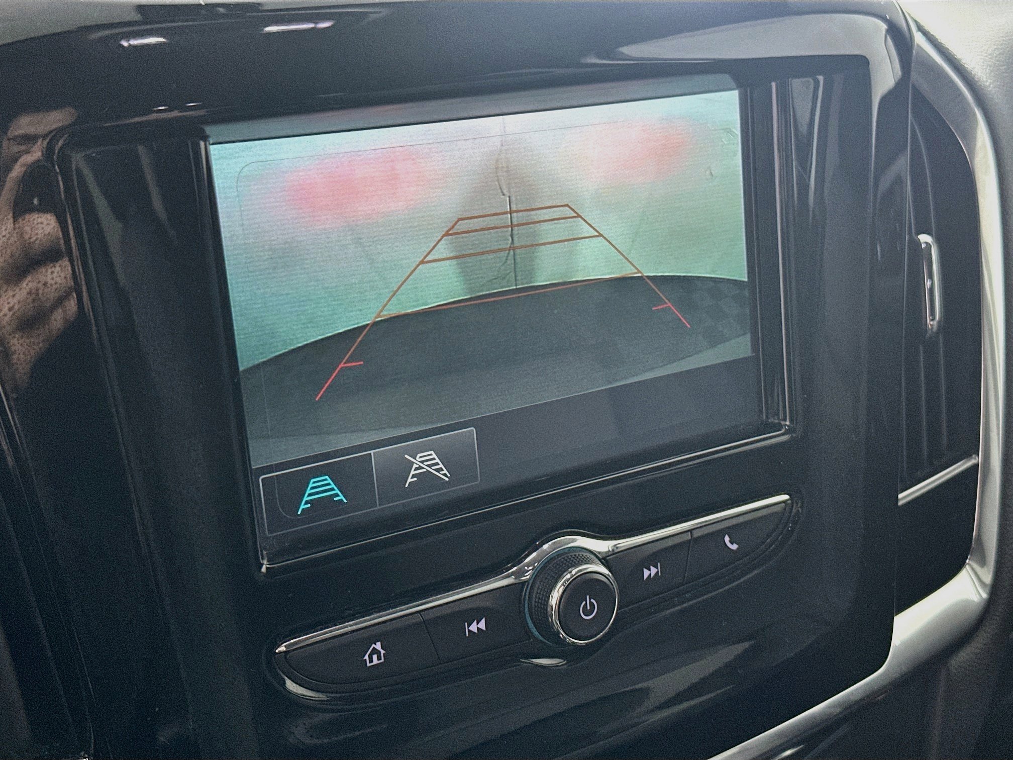 Used 2019 Chevrolet Traverse LS FWD image 21
