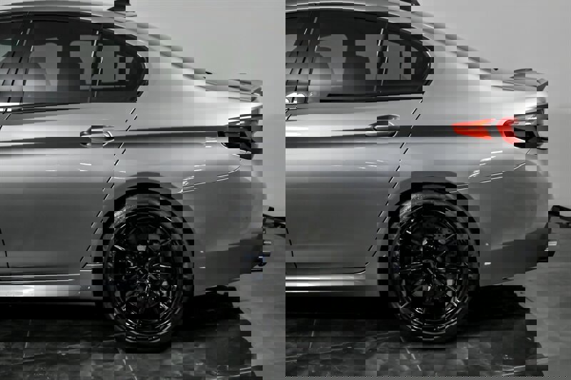 Used 2019 BMW M5 w/ Executive Package image 8