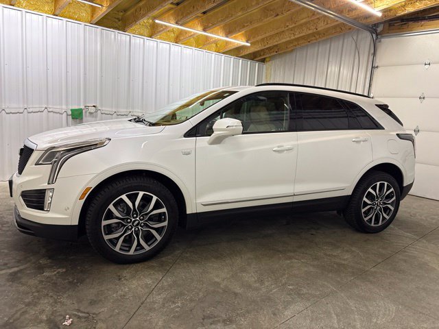 Used 2021 Cadillac XT5 Sportv w/ Platinum Package AWD/4WD image 4