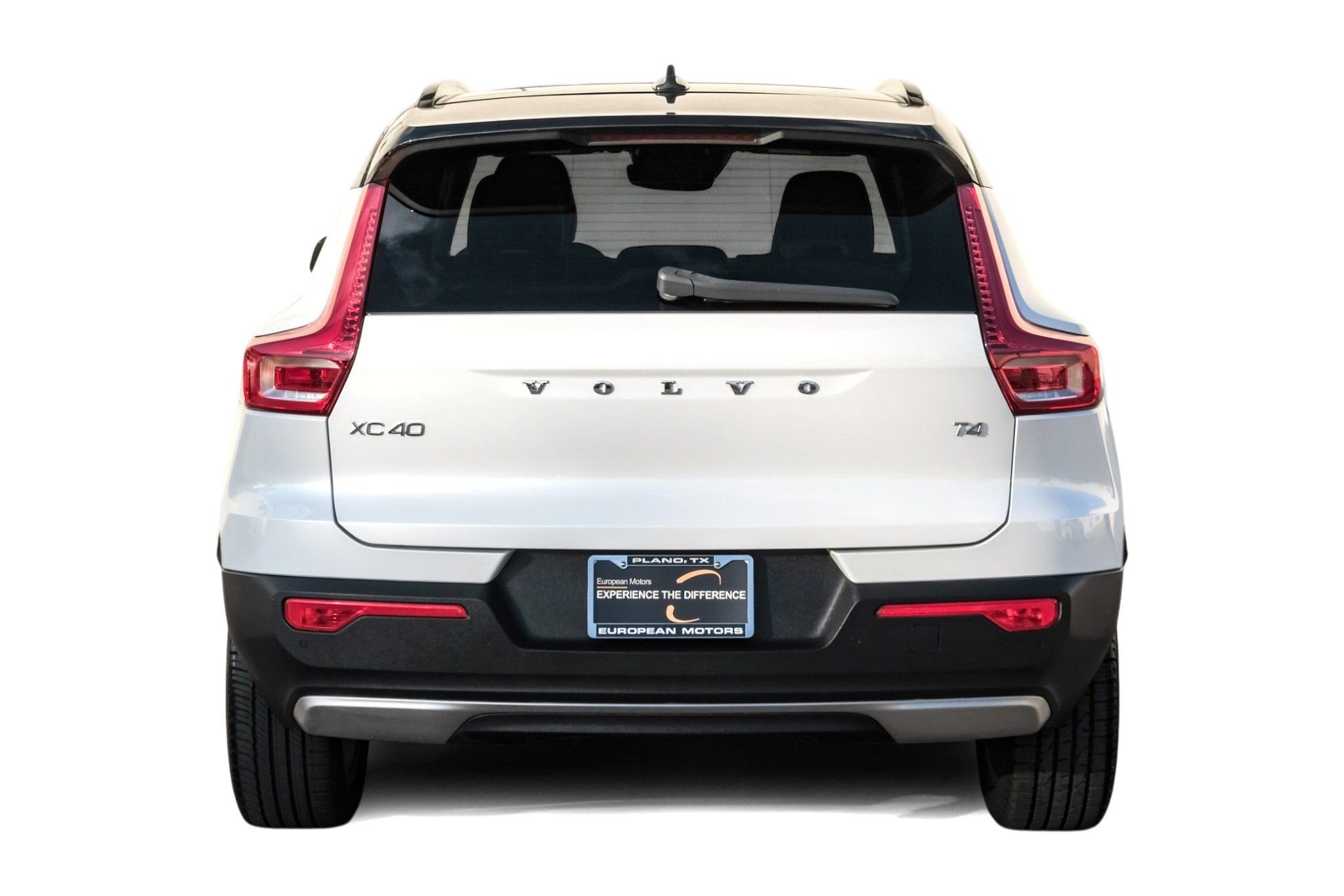Used 2021 Volvo XC40 T4 R-Design image 9