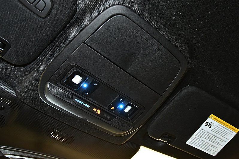 Used 2025 Ford Explorer ST-Line image 25