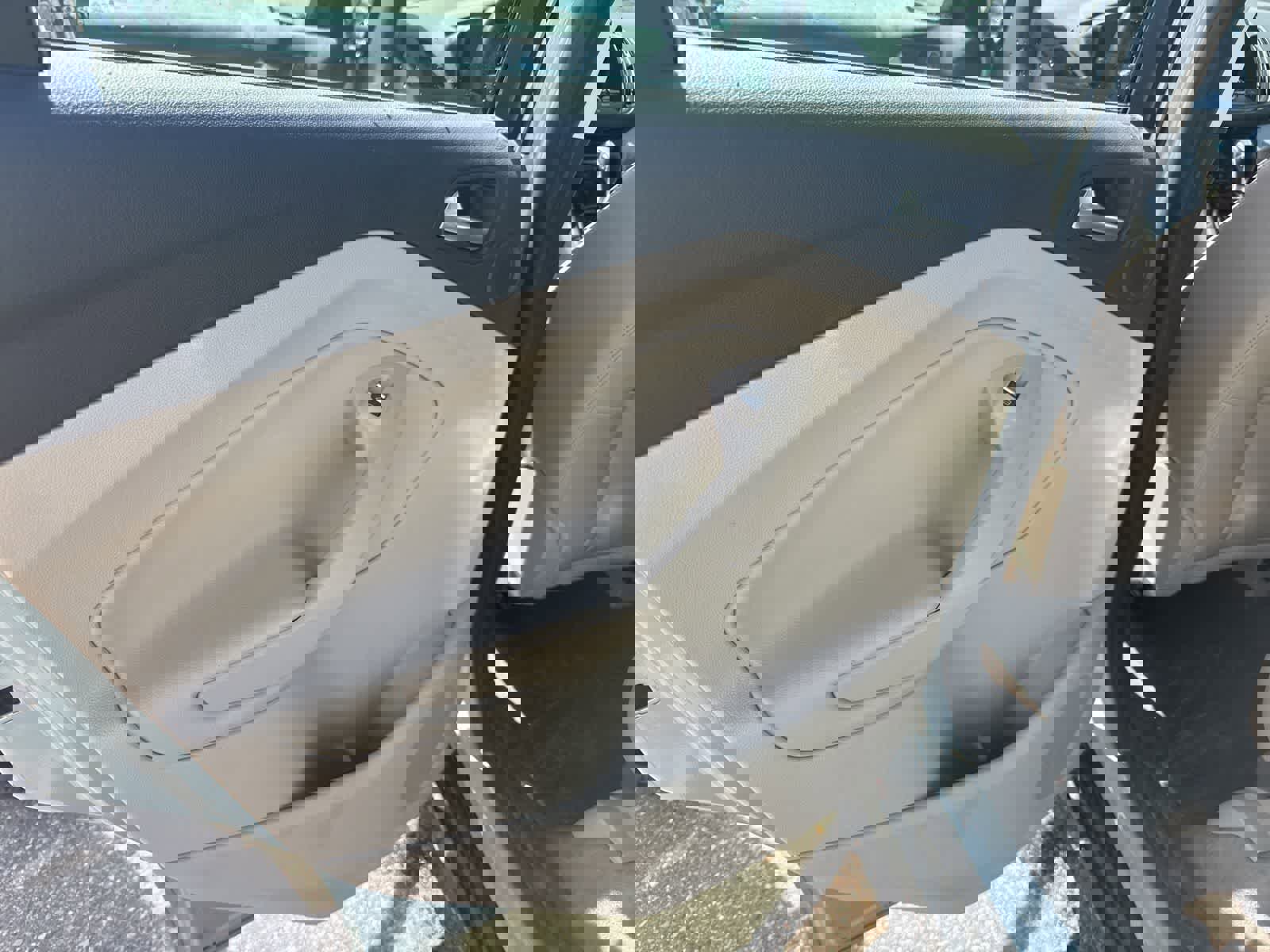 Used 2014 Ford C-MAX SEL w/ Equipment Group 302A image 18