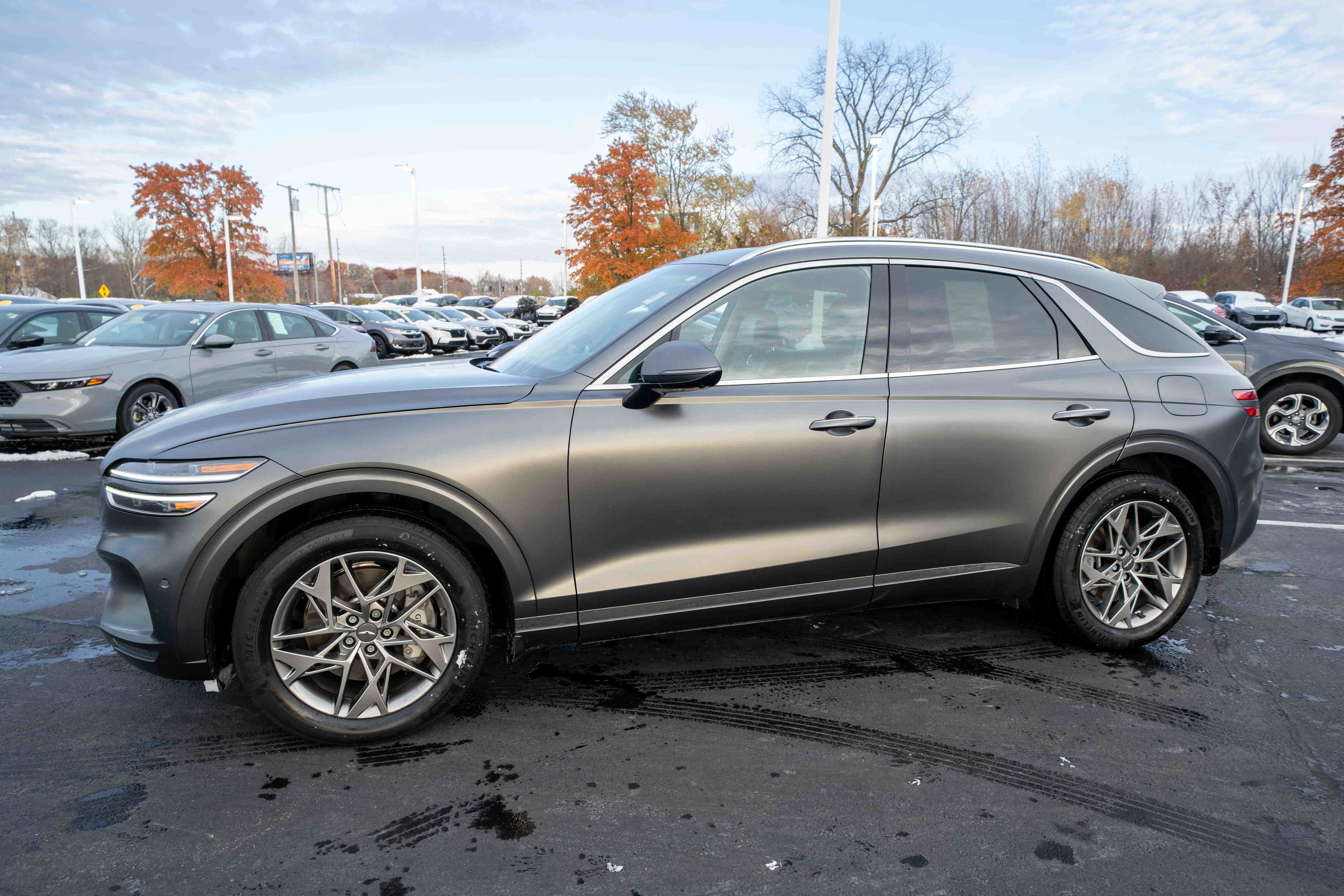 Used 2023 Genesis GV70 2.5T w/ Advanced Package image 3