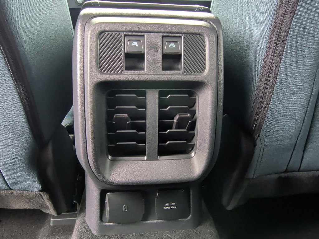 Used 2026 Ford Bronco Heritage Edition AWD/4WD image 40