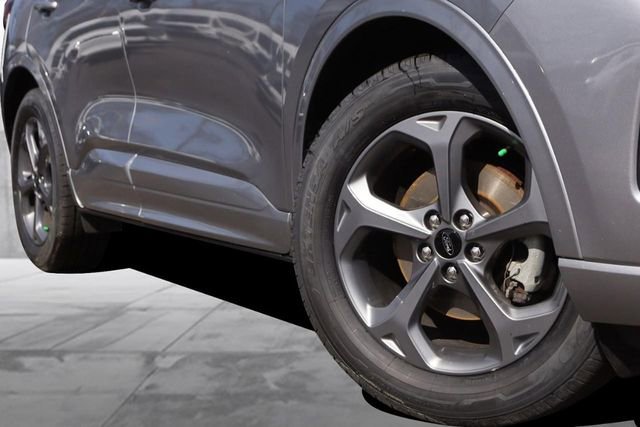 Certified 2024 Ford Escape ST-Line w/ Cold Weather Package FWD image 3