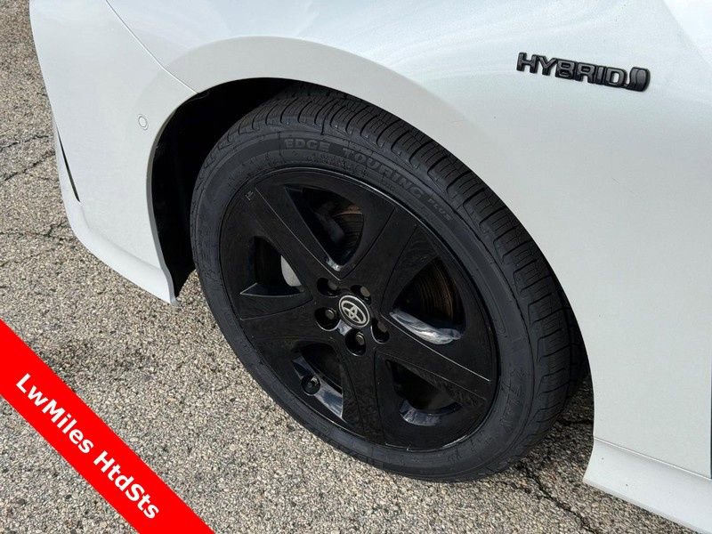 Used 2021 Toyota Prius XLE FWD image 10