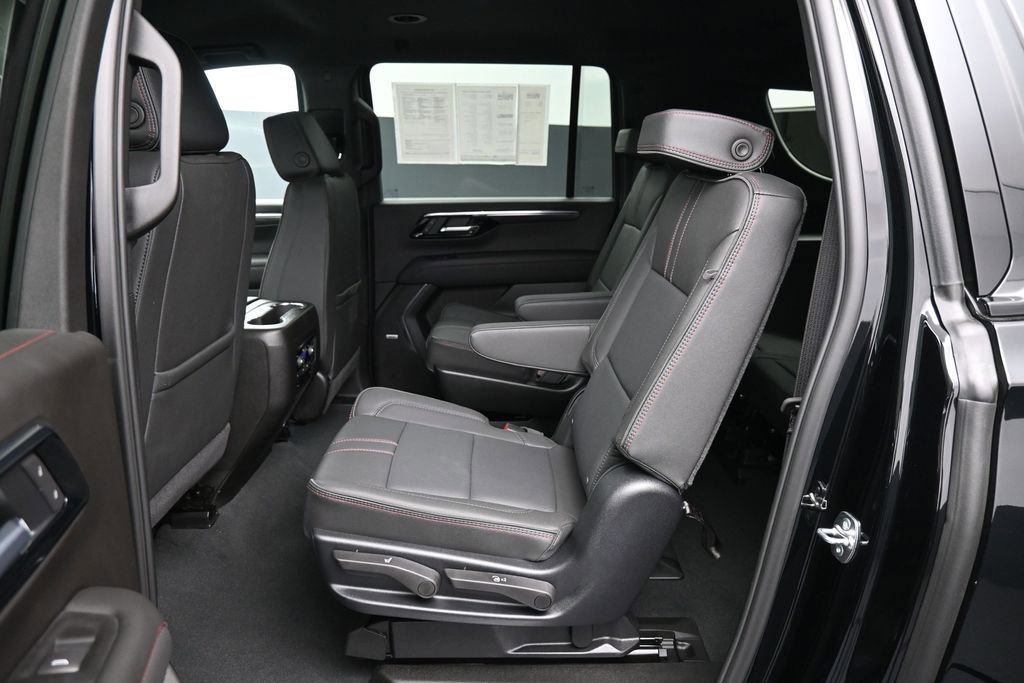 Used 2026 Chevrolet Suburban RST w/ Comfort Package AWD/4WD image 23