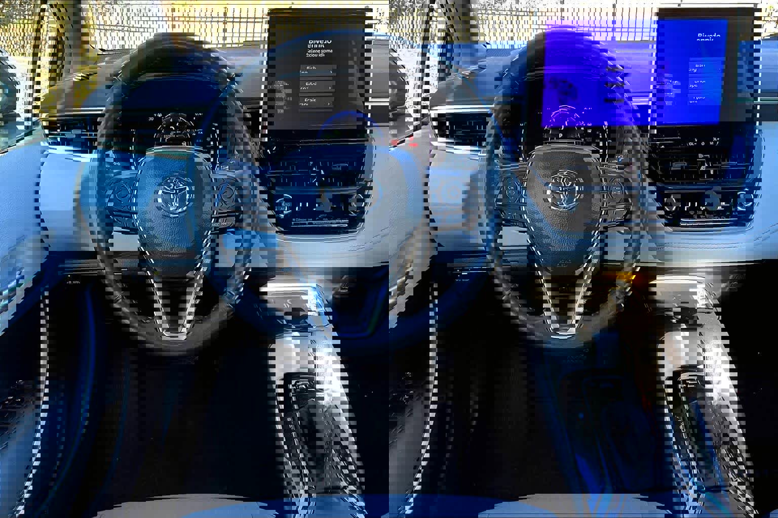 Certified 2025 Toyota Corolla FX w/ Convenience Package image 5