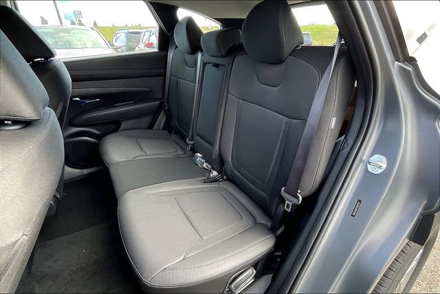 Used 2025 Hyundai Tucson SE image 10