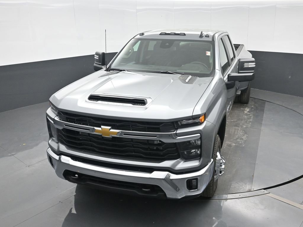 New 2026 Chevrolet Silverado 3500 LT image 16