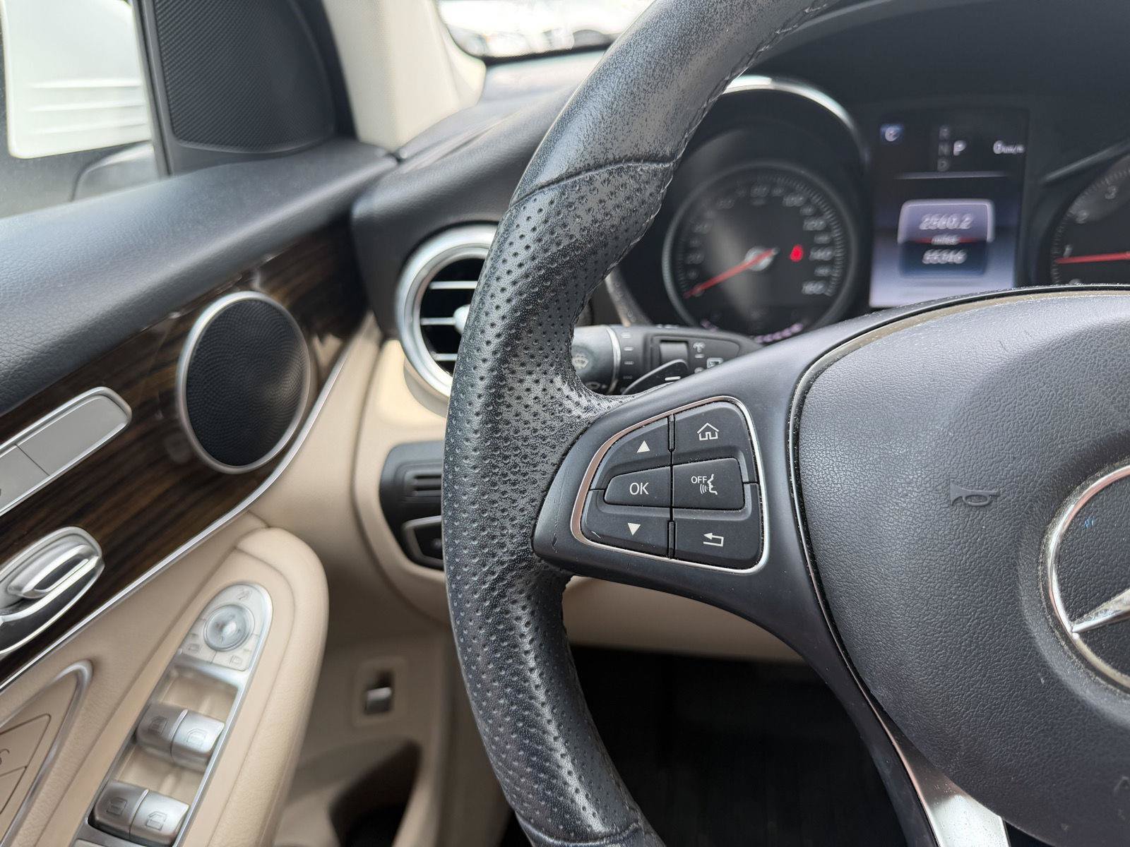 Used 2019 Mercedes-Benz GLC 300 image 11