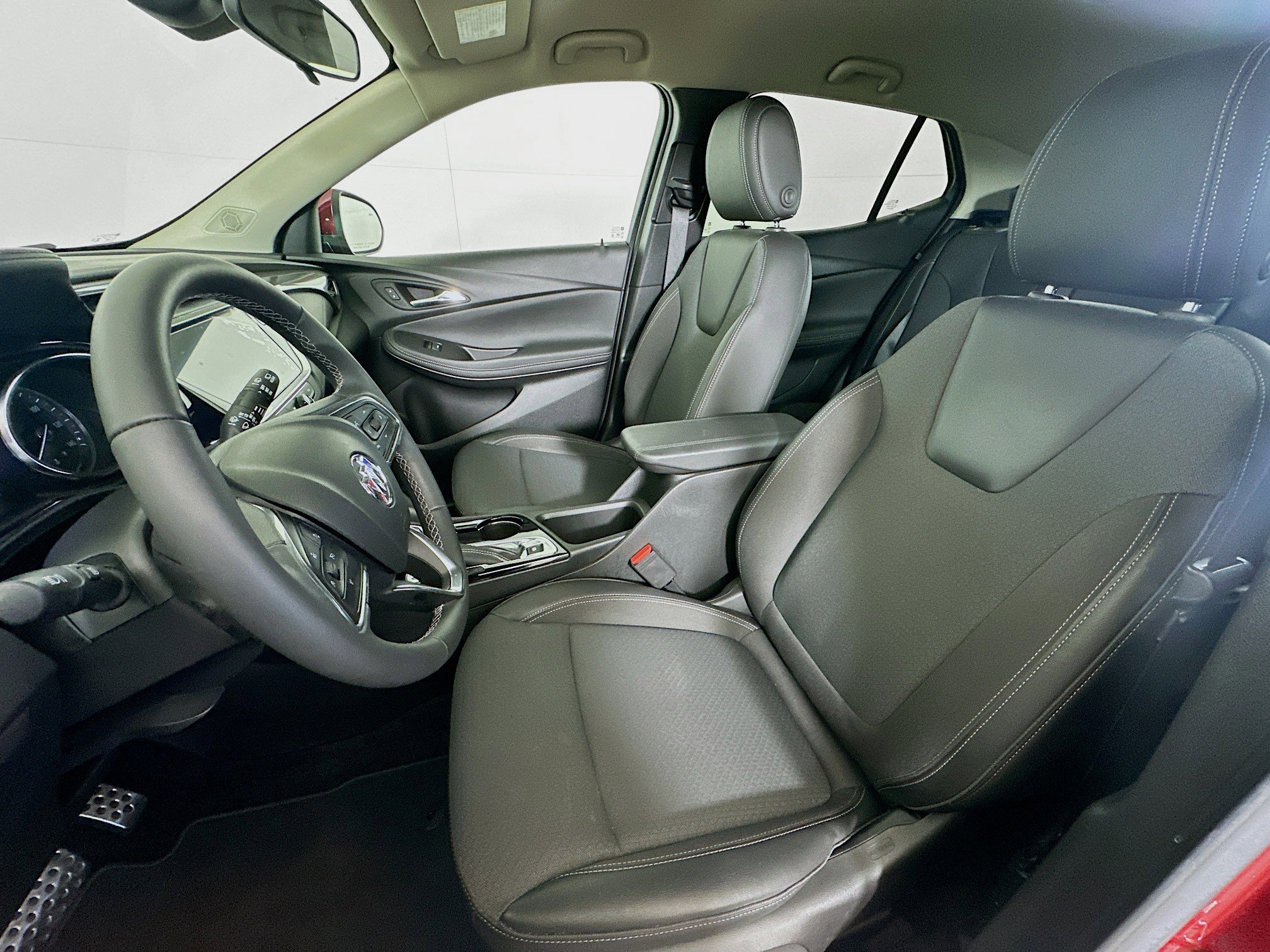 Used 2023 Buick Encore GX Select w/ Sport Touring Package image 13