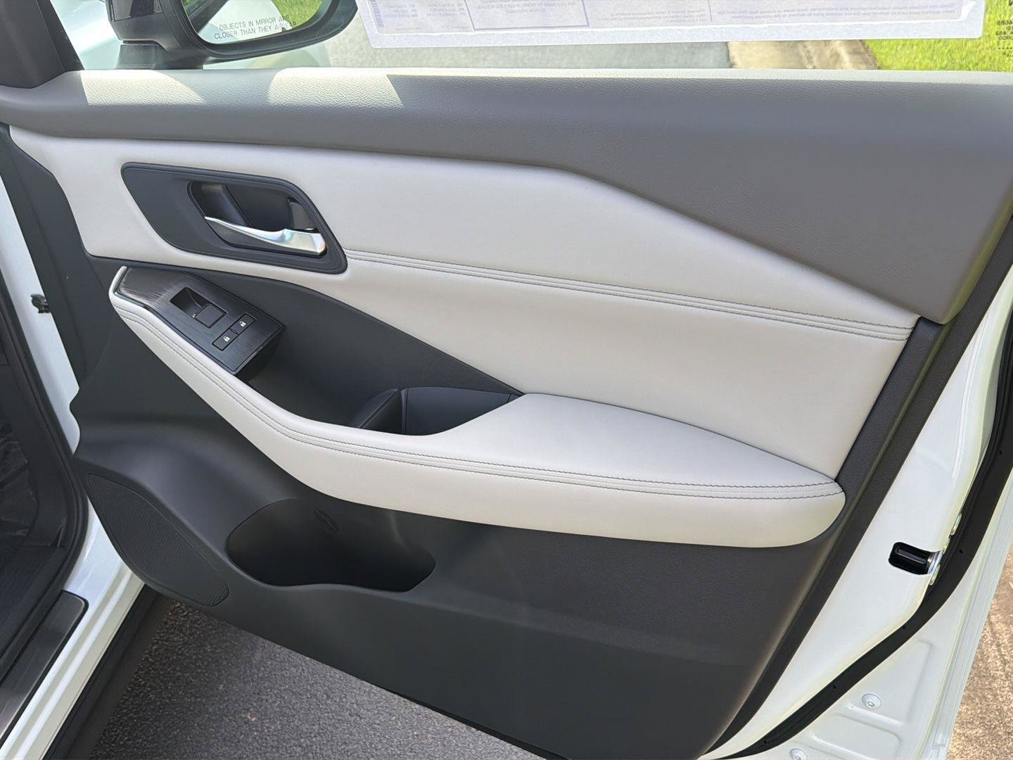 New 2026 Nissan Rogue Dark Armor FWD image 14