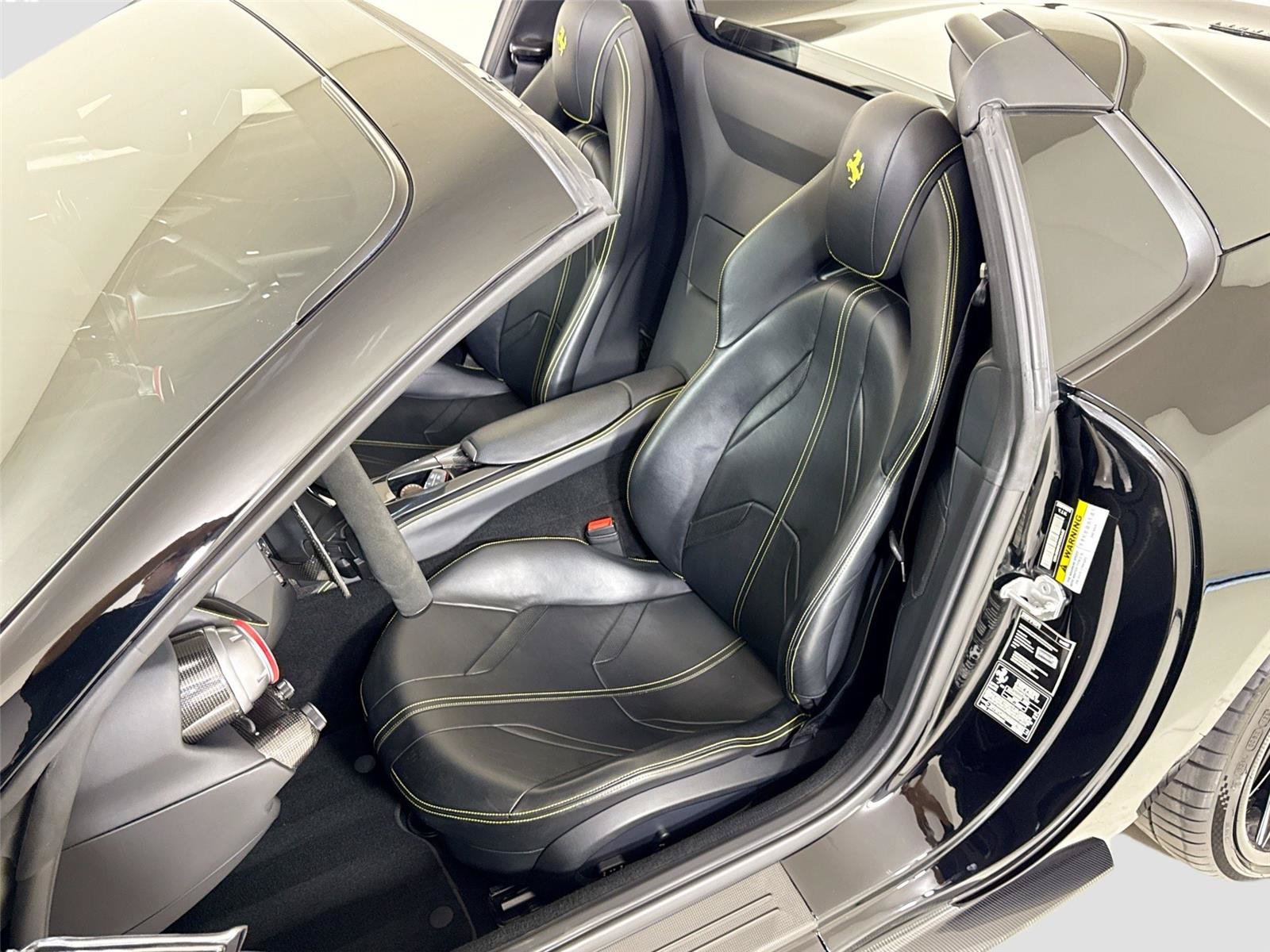 Used 2021 Ferrari 812 GTS RWD image 14