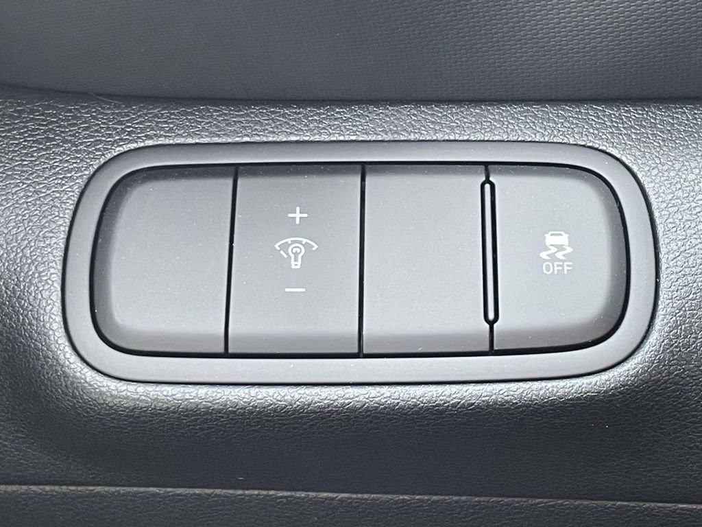 New 2026 Hyundai Venue SE FWD image 17