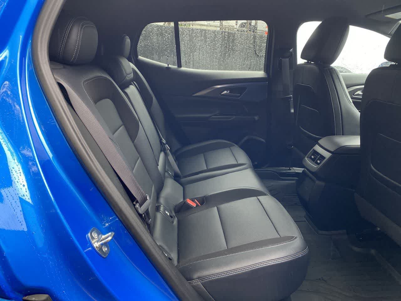 Used 2024 Chevrolet Equinox EV LT FWD image 17