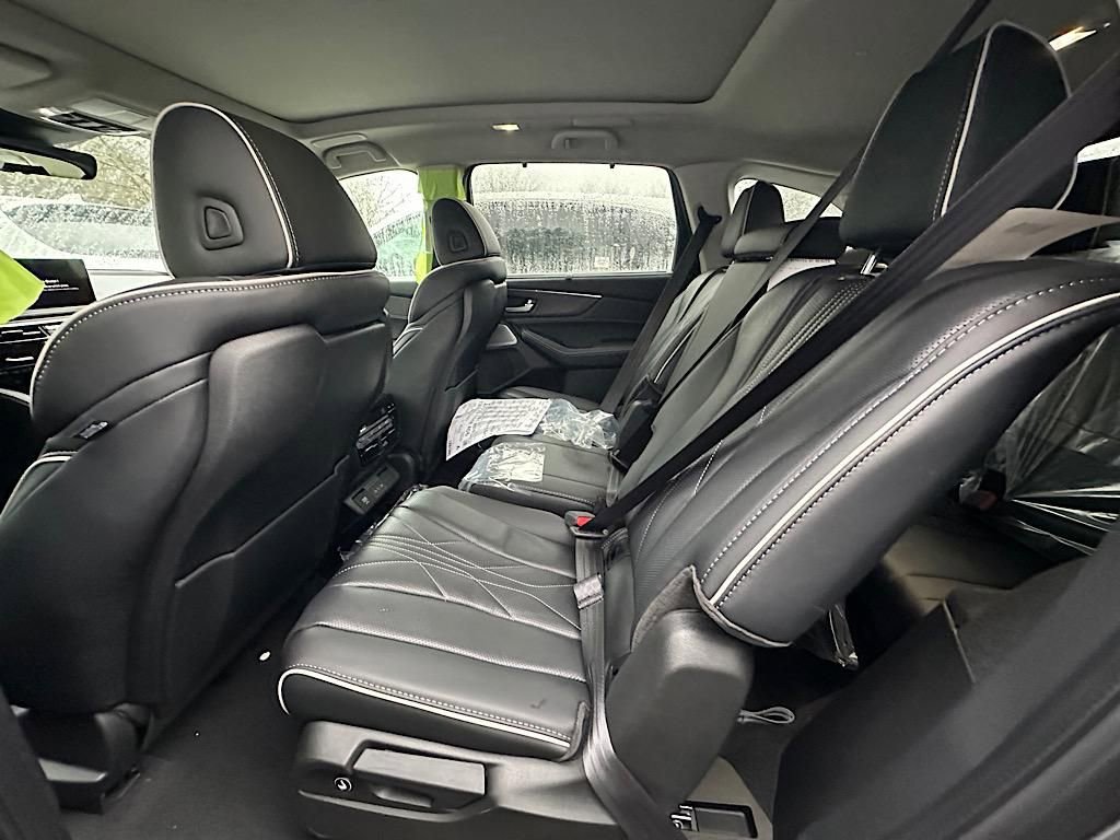 New 2026 Acura MDX w/ Advance Package image 10