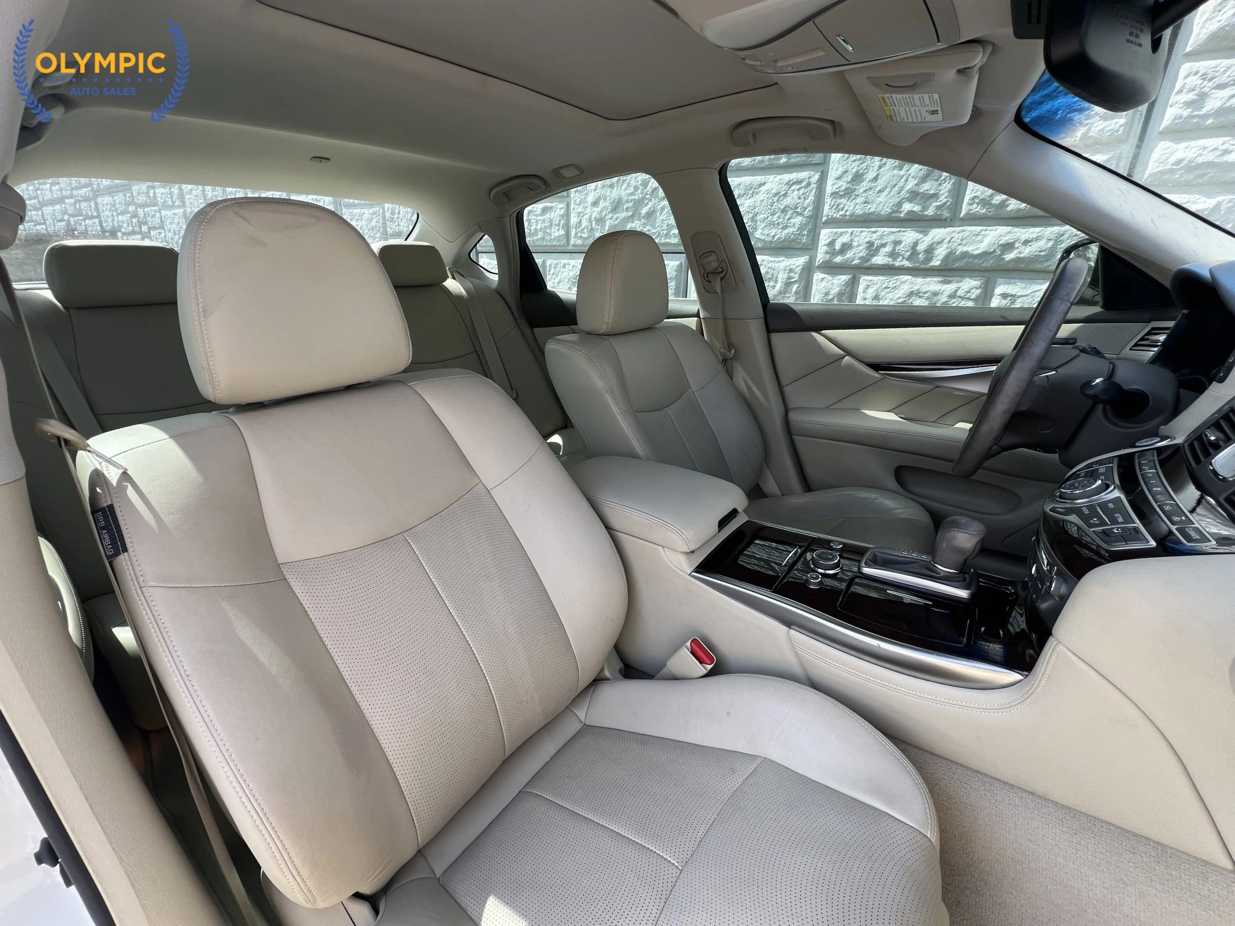 Used 2015 INFINITI Q70 3.7 RWD image 44