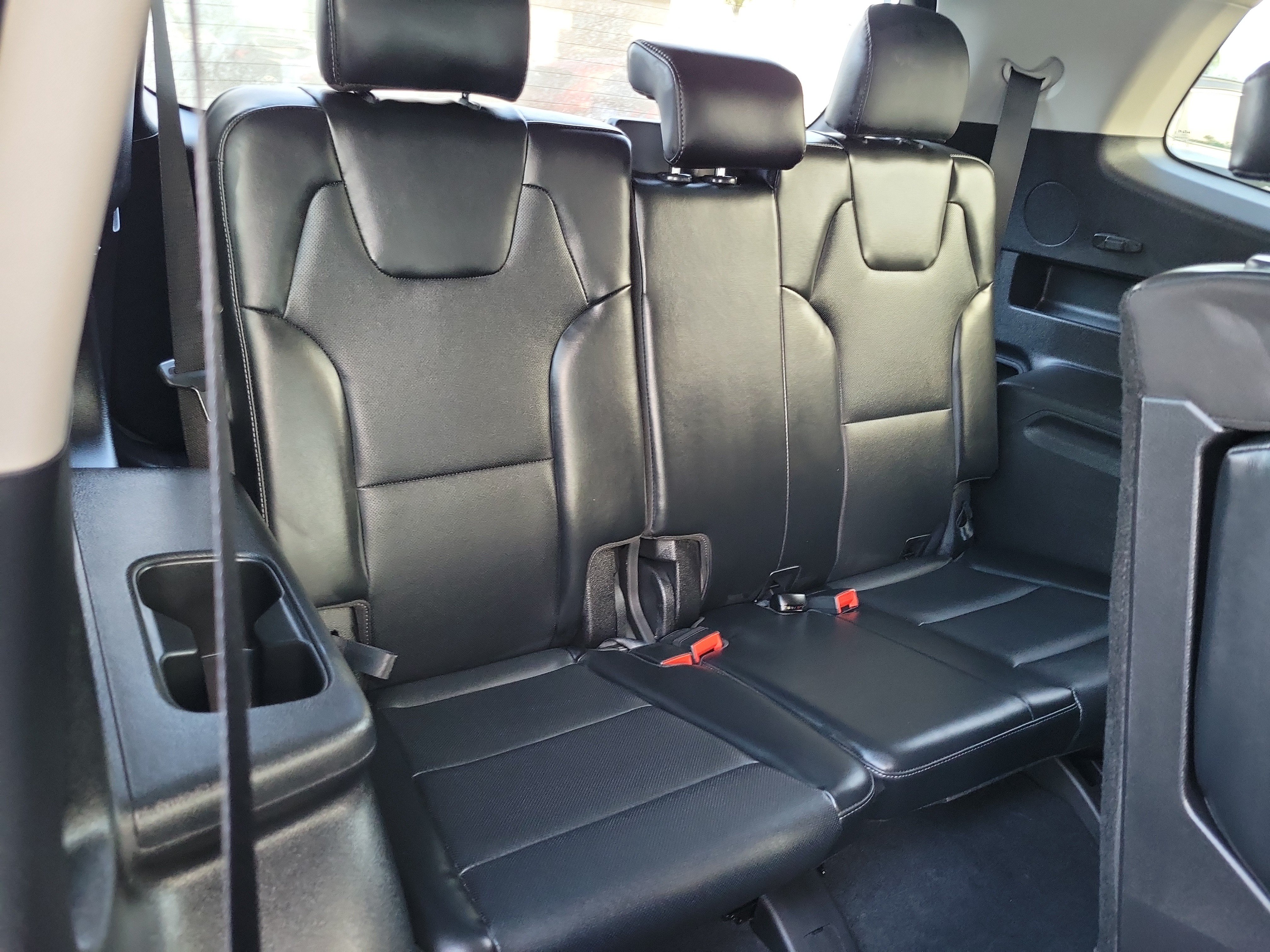 Used 2025 Kia Telluride LX FWD image 23