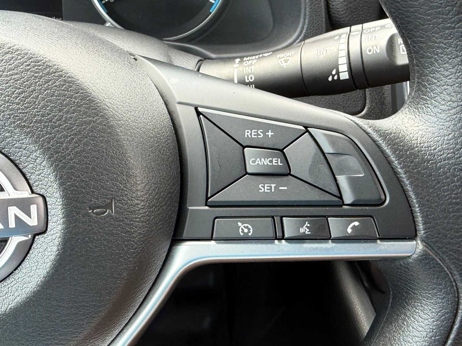 Used 2025 Nissan Leaf S FWD image 18