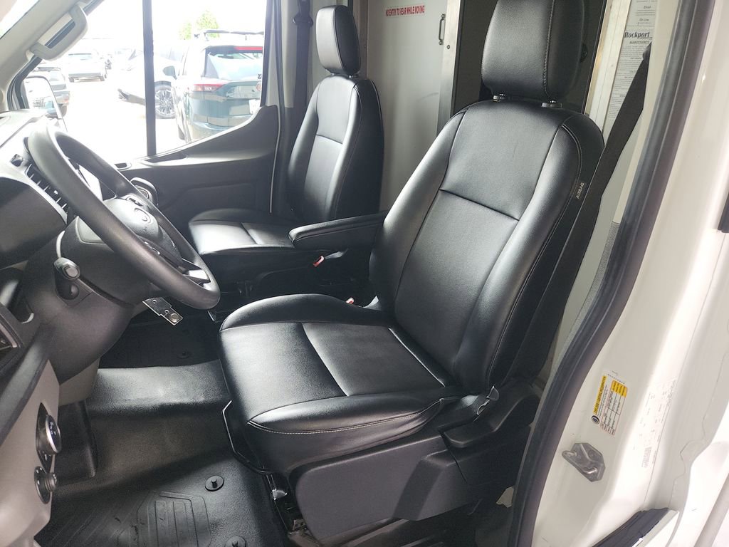 Used 2022 Ford Transit 350 DRW RWD image 12