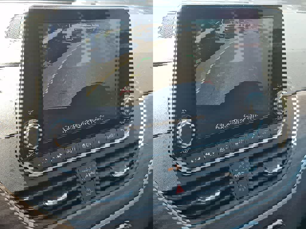 Used 2025 Nissan Altima 2.5 SV image 16