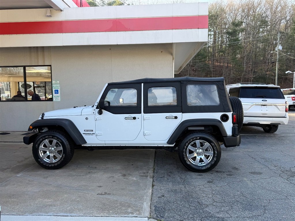 Used 2017 Jeep Wrangler Unlimited Sport image 11