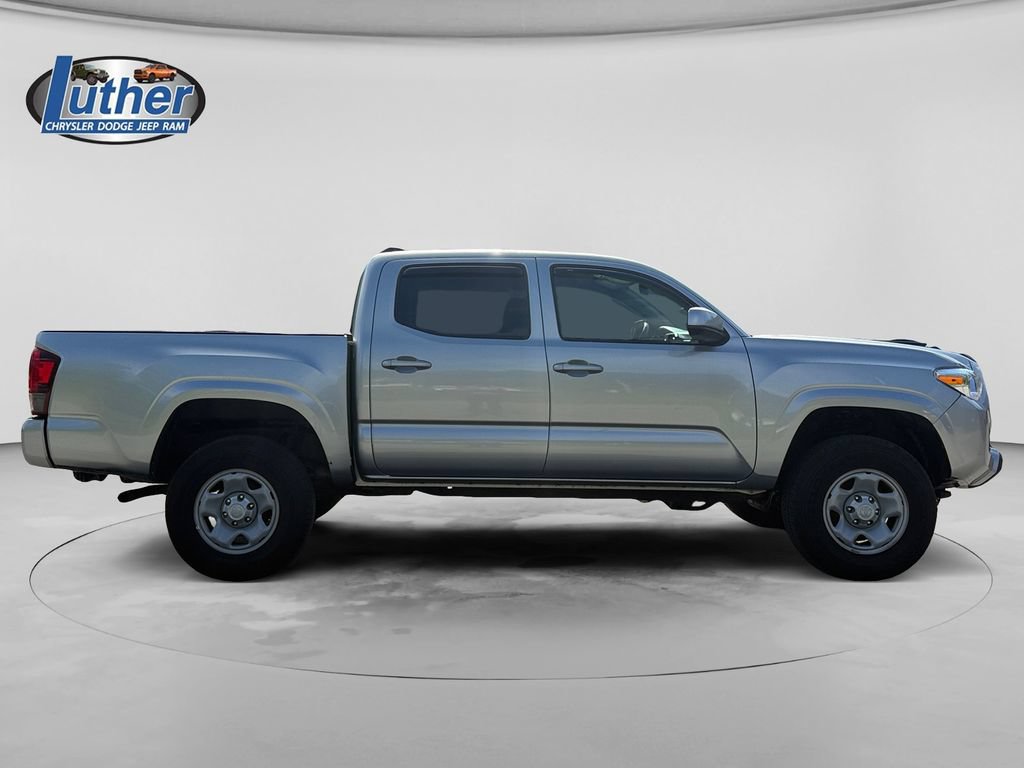 Used 2022 Toyota Tacoma SR AWD/4WD image 6