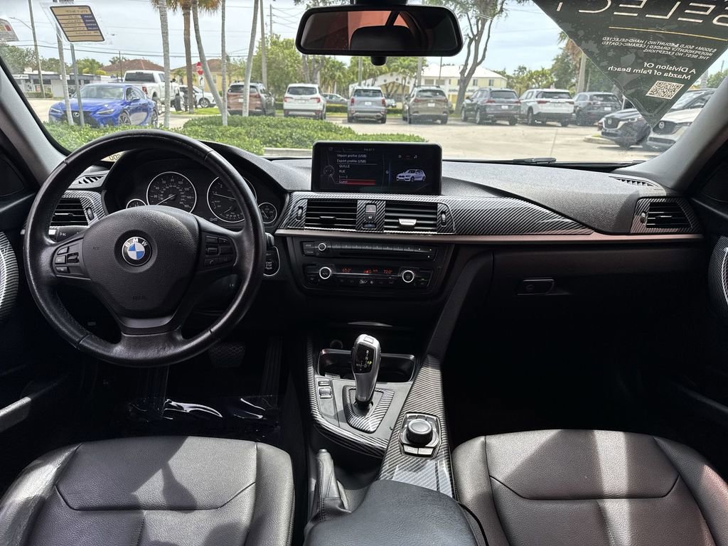 Used 2015 BMW 320i Sedan RWD image 14
