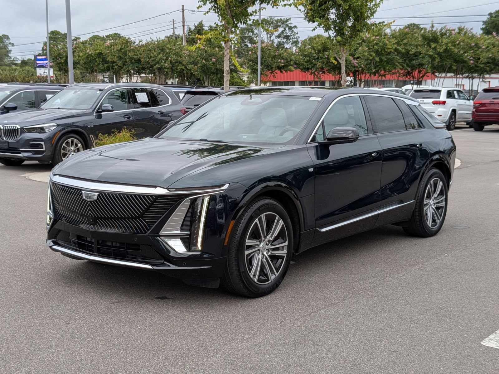 Used 2024 Cadillac Lyriq Luxury RWD image 7